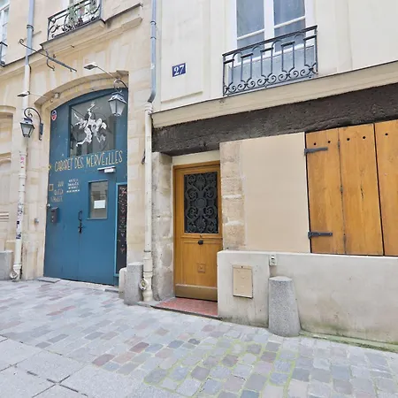 Studio Appartement Quartier Saint-Michel Notre-Dame 3 Free Netflix-3
